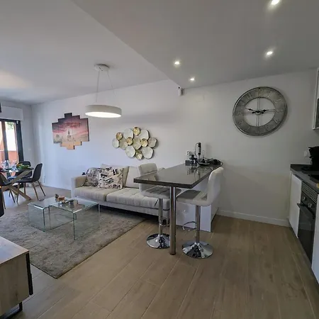 Modern Penthouse Apart With Com Pool Vm34 Διαμέρισμα *